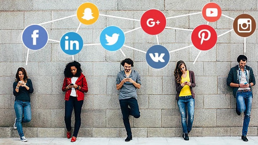 Perubahan Pola Komunikasi Publik dalam Masyarakat Digital: Tantangan Misinformasi dan Krisis Ruang Informasi Indonesia