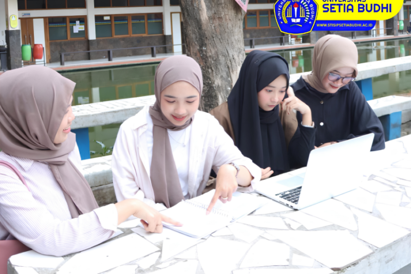 Mengenal Metode Penelitian Kualitatif vs Kuantitatif di Ilmu Sosial: Kapan Menggunakannya?