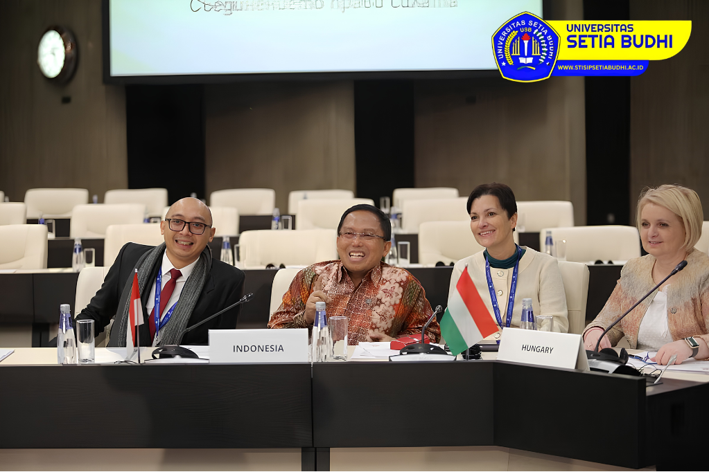 Faktor-Faktor yang Mempengaruhi Gaji Diplomat Indonesia